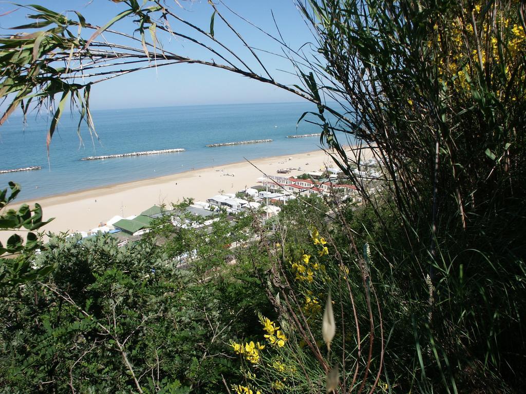Camping Norina Pesaro Exteriör bild